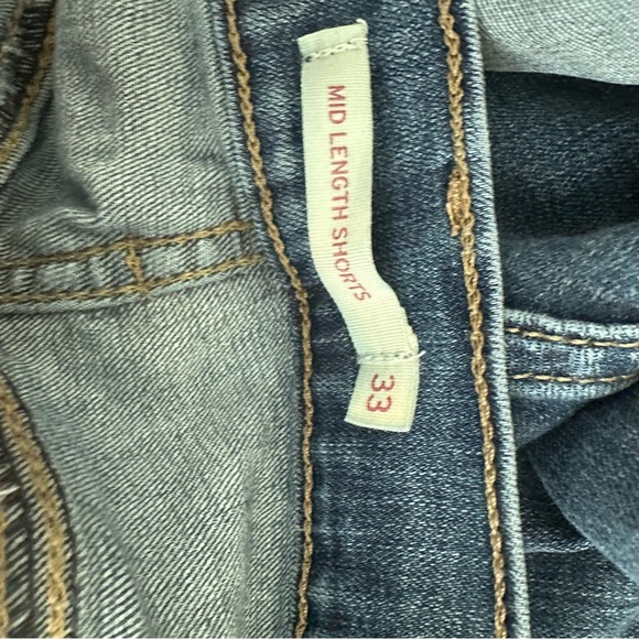 Levi’s Women’s Denim Jean Shorts Size 33 - Picture 4 of 5